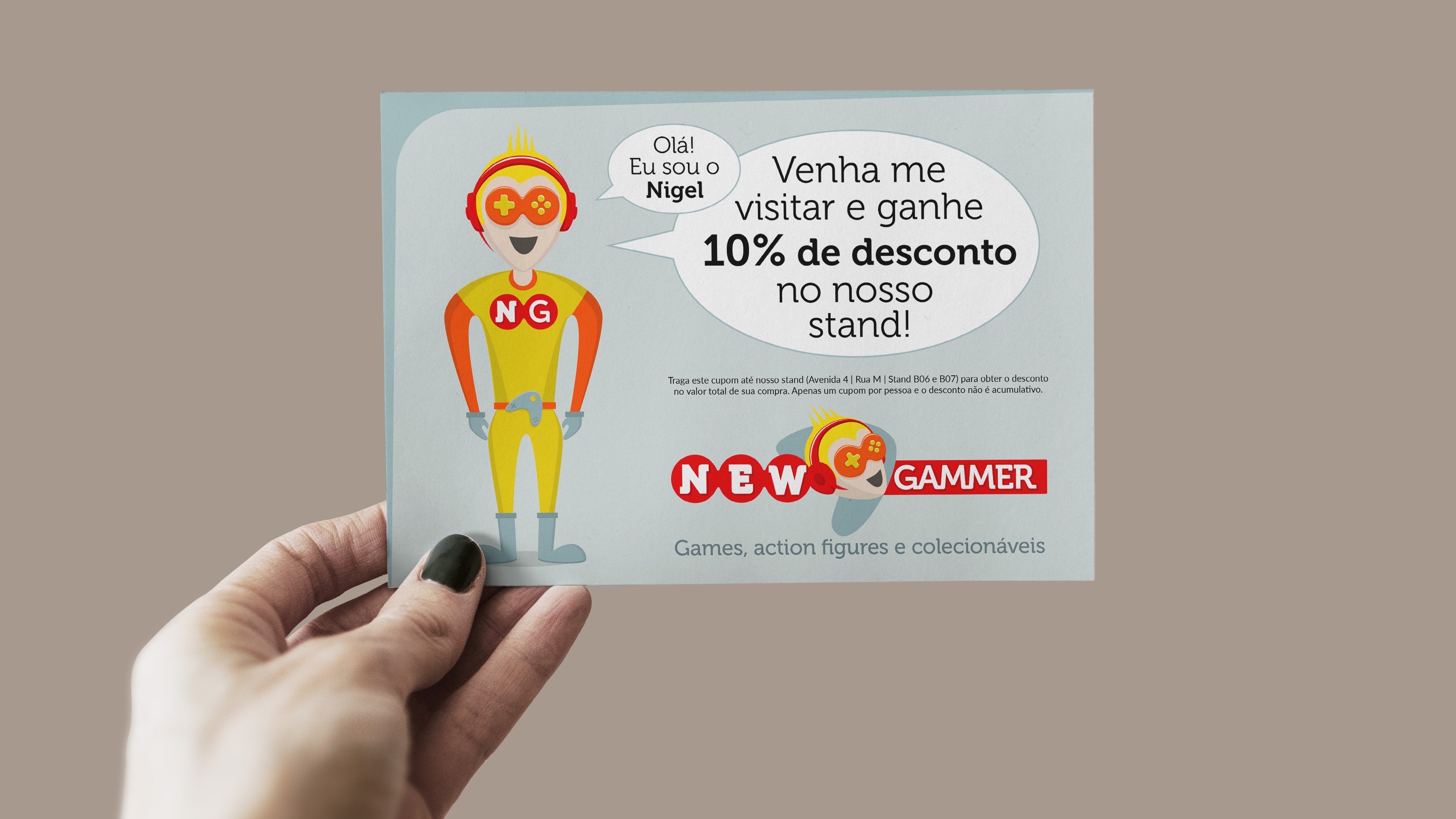 Imagem de cartão postal promocional com comunicação e identidade visual NewGammer impressos.