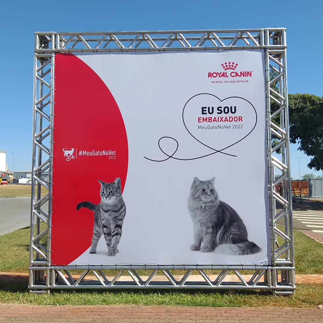 Imagem de backdrop instagramável da campanha Meu Gato No Vet Royal Canin.
